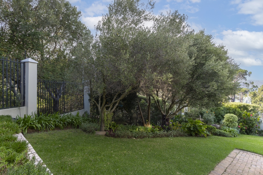 5 Bedroom Property for Sale in Dennegeur Western Cape